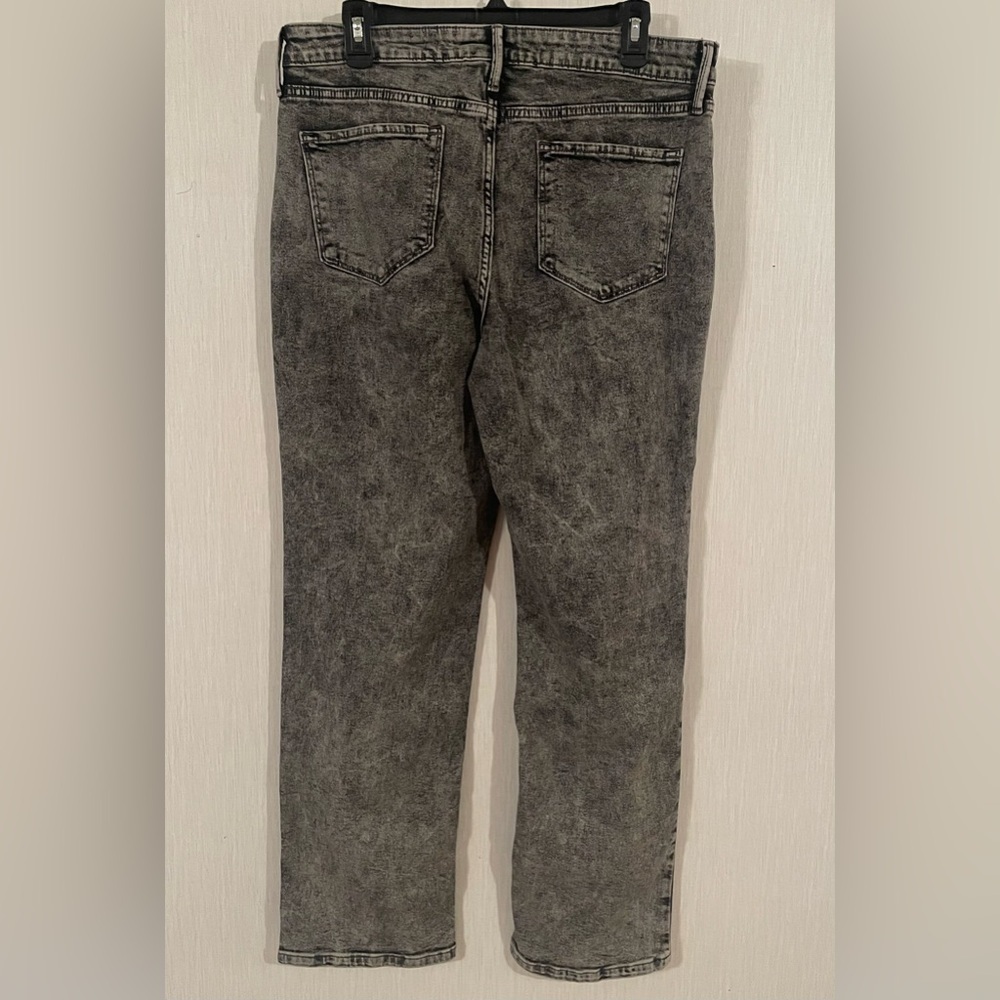 Simply Vera Vera Wang Relaxed Straight Black Acid Wash Denim size 12 - Picture 2 of 4